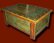 Meubles indiens peints