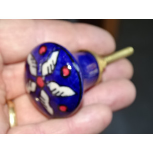 pear-shaped button ultramarine and white flower 2