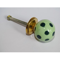 hellgrün  mit dunkelgrünen  Knopf Ball-Pitch
