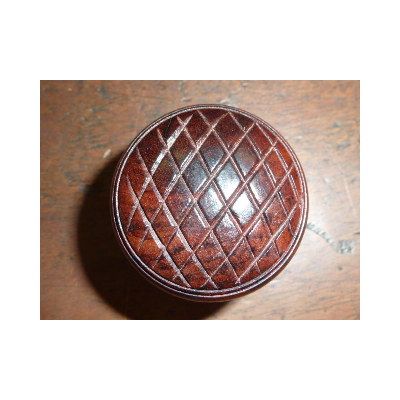 Botones de madera tiene cuadros