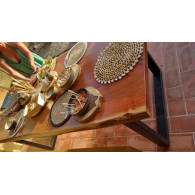 Table en acacia massif avec bords non délignés  200x100 cm