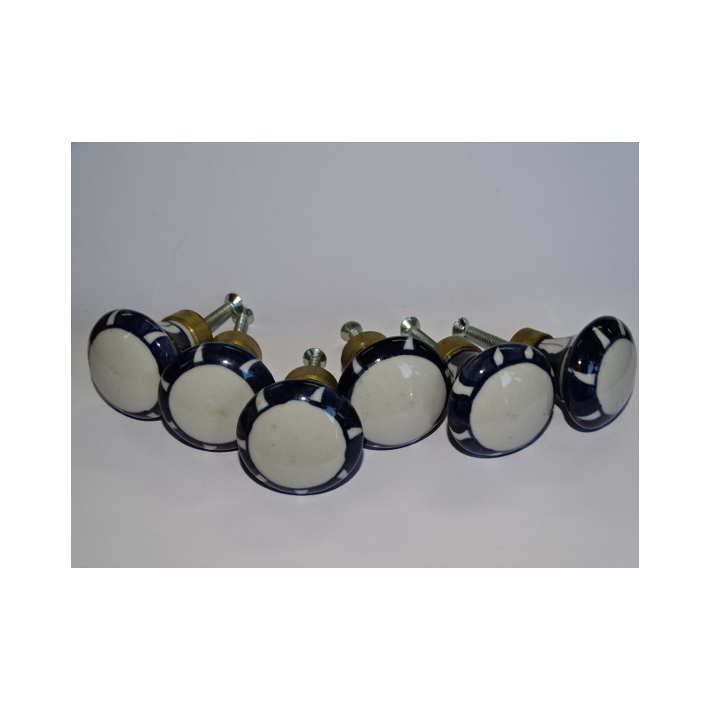 Set mit 6 Porzellanknöpfen – Lot 72