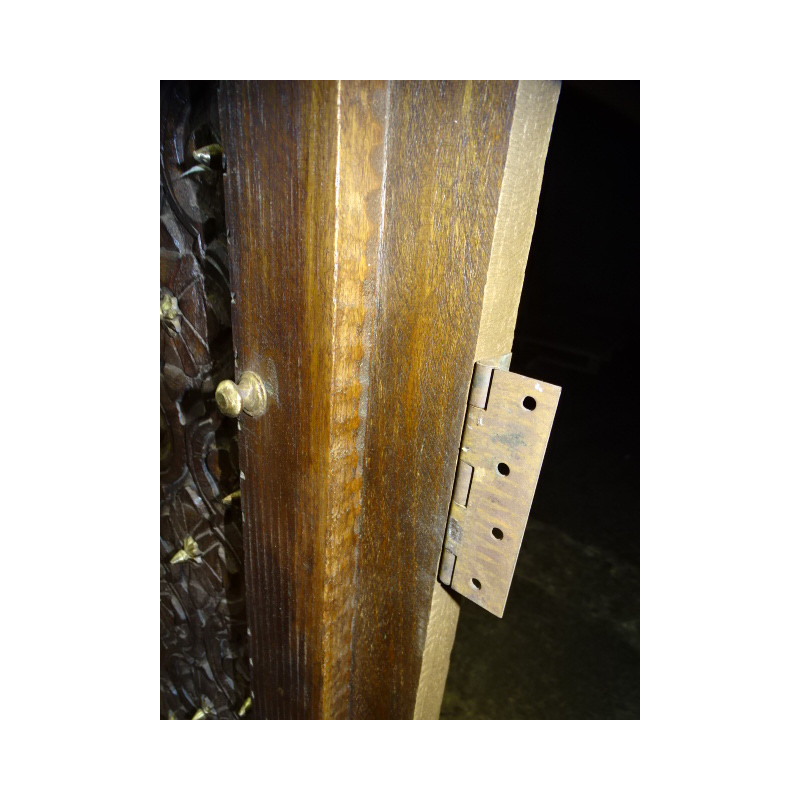 Vieilles portes de maison en forme d'arche...