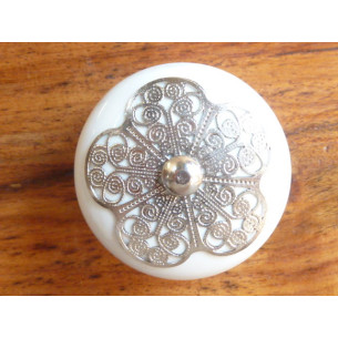 Fiore arancione su ecrù - verga d'argento