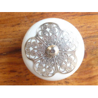 Fiore arancione su ecrù - verga d'argento