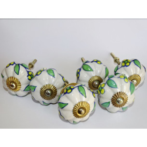 Lot de 6 boutons en porcelaine - Lot 62