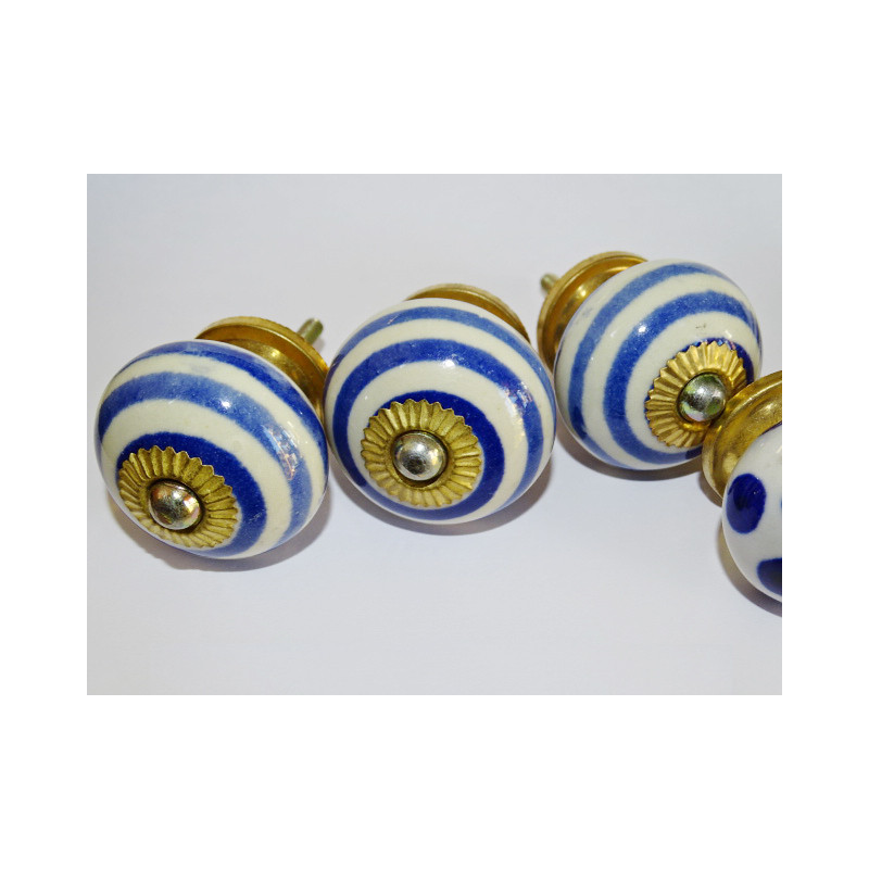 Lot de 6 boutons en porcelaine - Lot 6