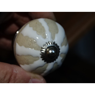 Pomelli per mobili con ruota a raggi goffrati - argento 2