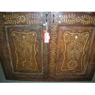 door closed teak and camel bones