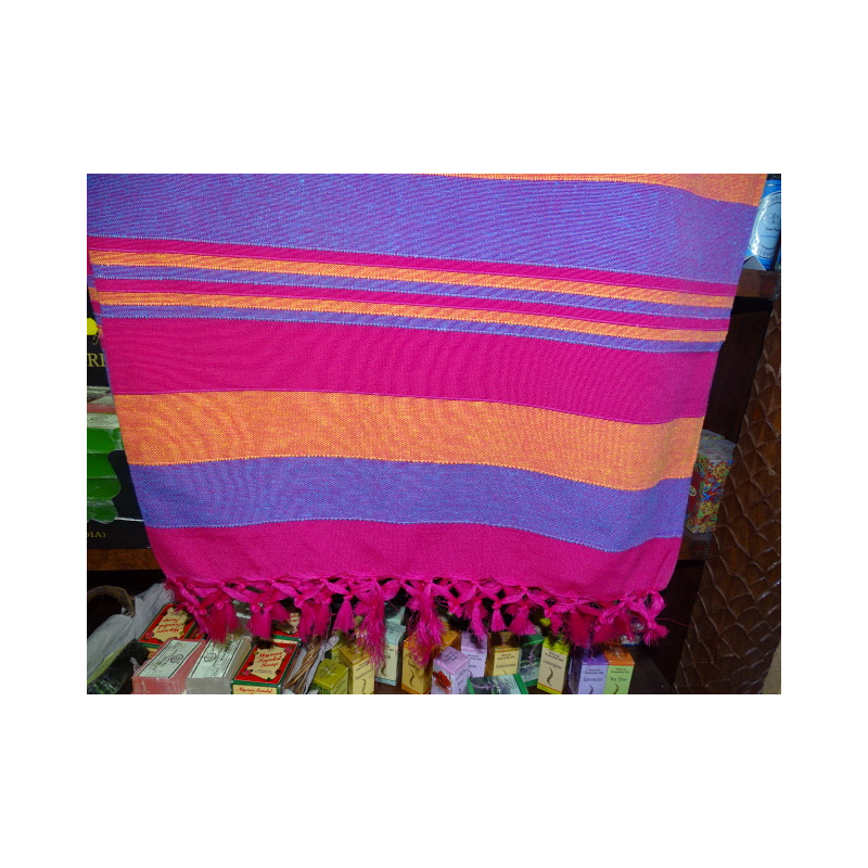 Dessus de lit indien KERALA de couleur fushia,...