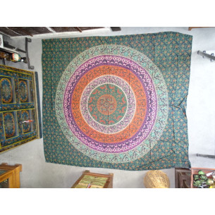 Applique o copriletto in cotone con mandala di fiori verdi
