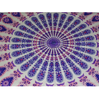 Tenture en coton violette avec un vitrail et un kashmeer