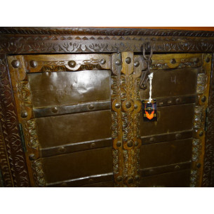 Petite portes ancienne de placard palquée avec du metal - 2 2