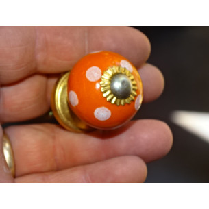 Pequeños naranja maneja con puntos blancos 2
