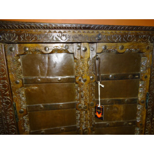 Pequeñas puertas de armario antiguas con metal - 3 2
