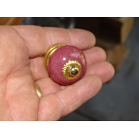 Small handles plume
