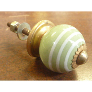 Mini boutons Vert anis trait blanc