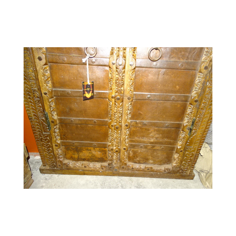 Pequeñas puertas de armario antiguas con metal - 4
