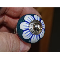 mini bottoni in ceramica smeraldo e fiore bianco - argento