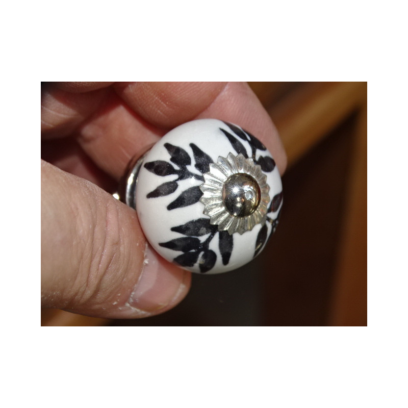 mini botones de cerámica helechos negros - plata