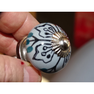 mini boutons en céramique grise et feuilles noires - argenté 2