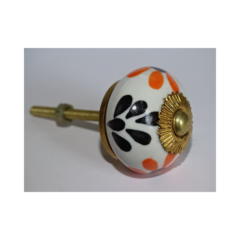 Boutons de tiroirs ou porte avec fleurs noires...