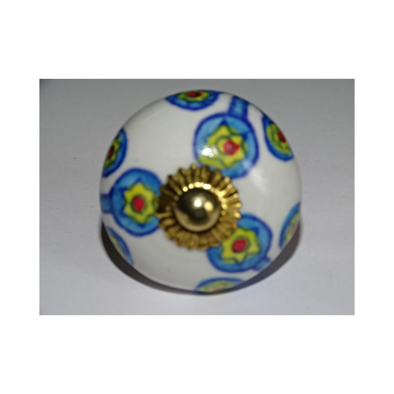 Boutons de tiroirs ou porte blanc avec fleurs...