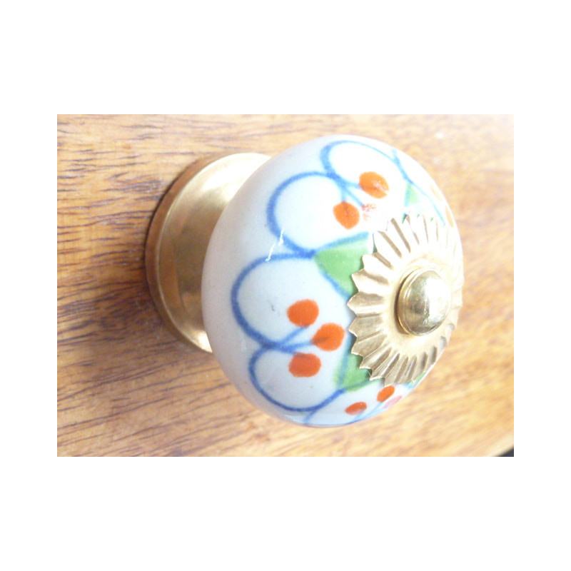 manejar blanco naranja porcelana frutas y verde