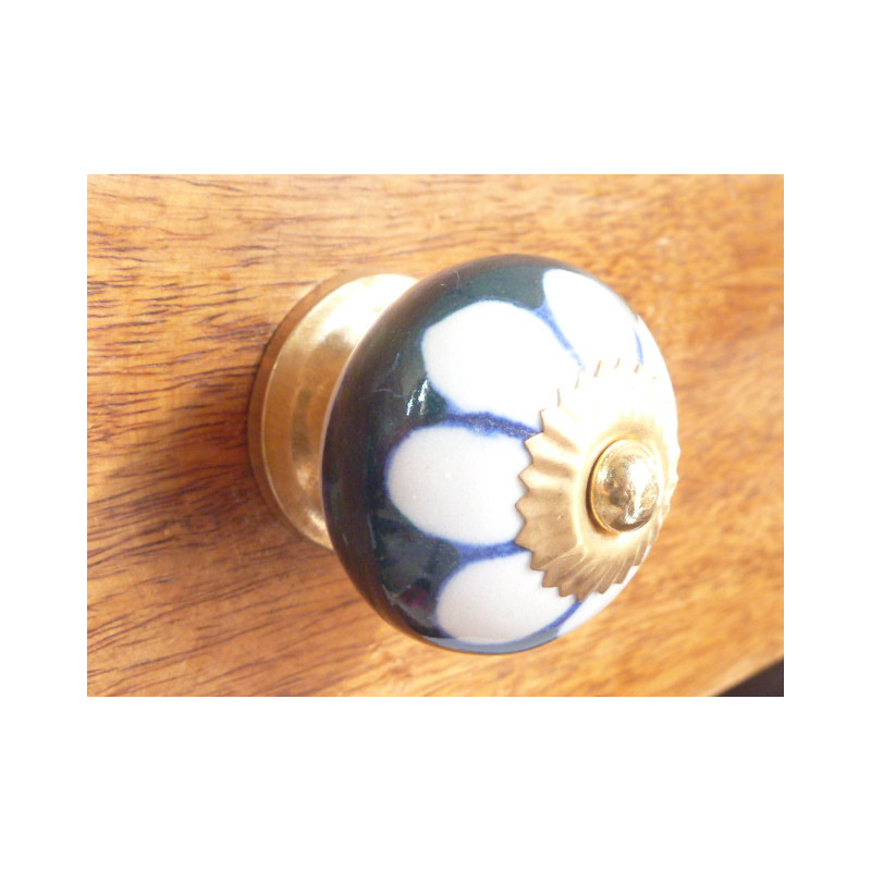 handle emeraude flowers whites
