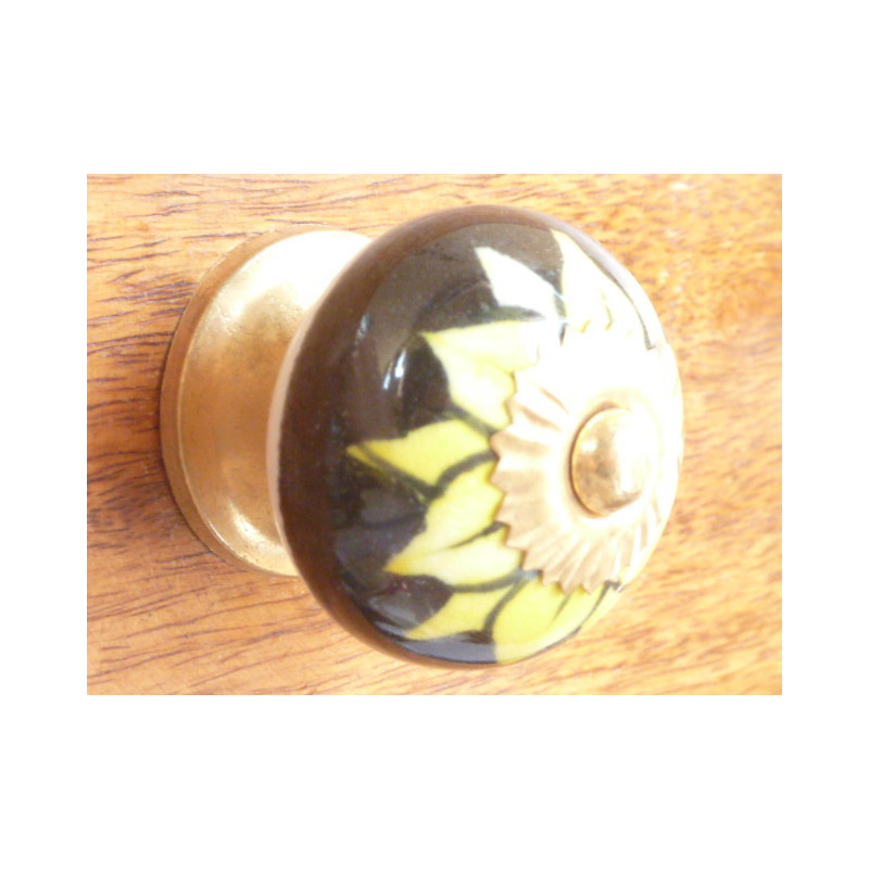 handle black tournesol yellow