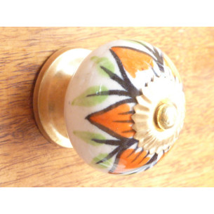 naranja y flores negras