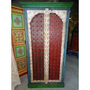 Armoire arche et métal rouge bleue verte et blanche