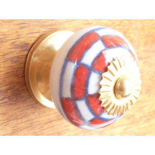 poignée en porcelaine damier rouge
