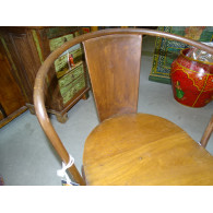 Metallstuhl mit massivem Mangositz