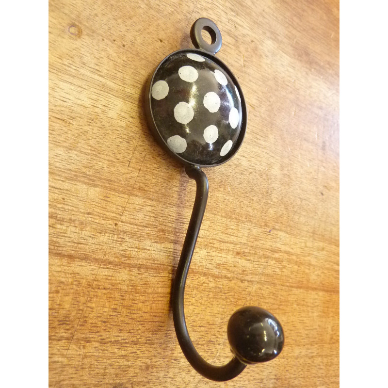 Patère en céramique ronde de couleur noire avec...
