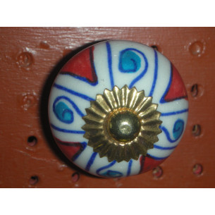 Porcelain knobs 4 triangles reds