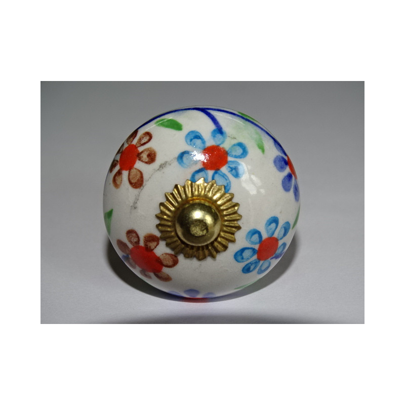 Maneje múltiples flores de porcelana