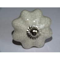 Pumpkin handle ecru crackle effect silver design