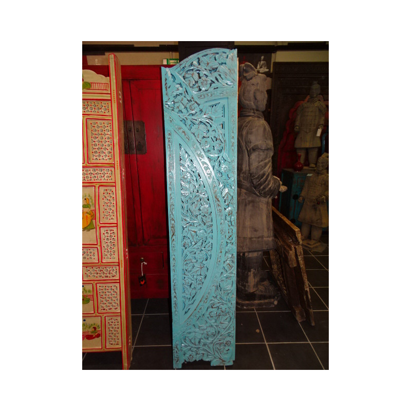 Round Screen sanded turquoise flowers