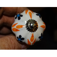 Poignée citrouille en porcelaine blanche et 4 flammes oranges - argenté