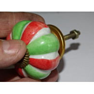 Pulsanti di zucca Marshmallow verde e rosso