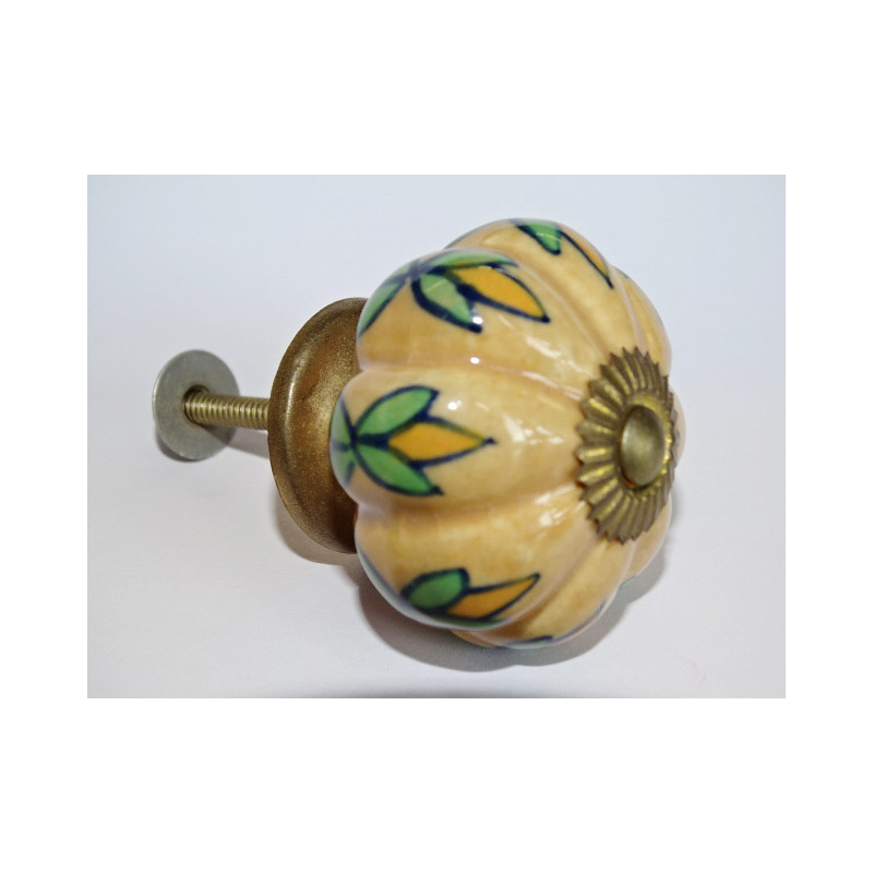Boutons citrouille chamois feuillages