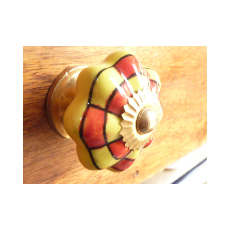 Boutons citrouille jaune damier rouge